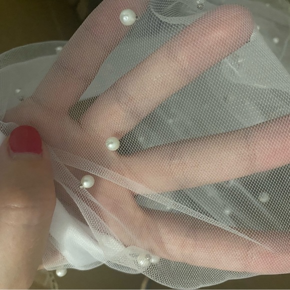 Beautiful sheer robe size s/m with pearl detail - Picture 6 of 6